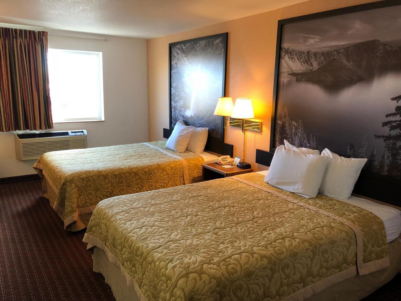 Super 8 By Wyndham The Dalles Or Exterior photo